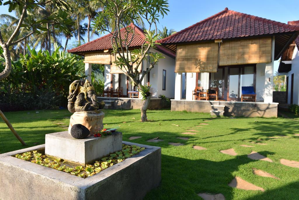 Soka Amed Beach Luaran gambar