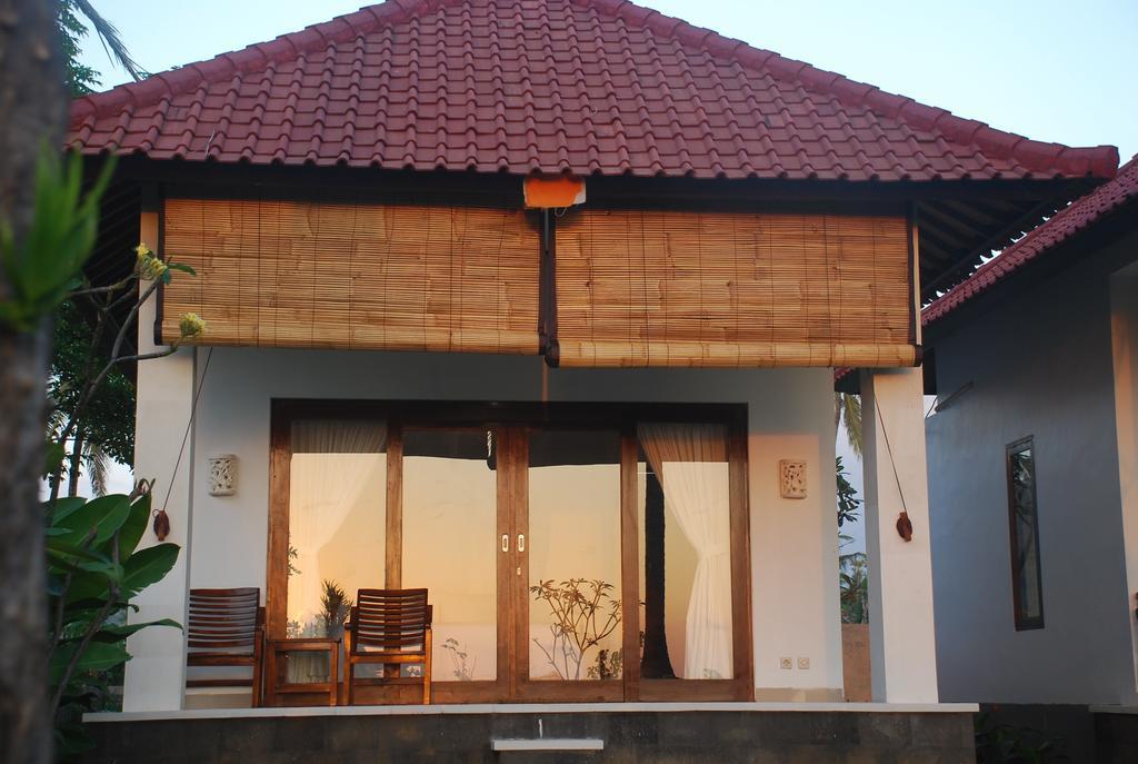 Soka Amed Beach Luaran gambar